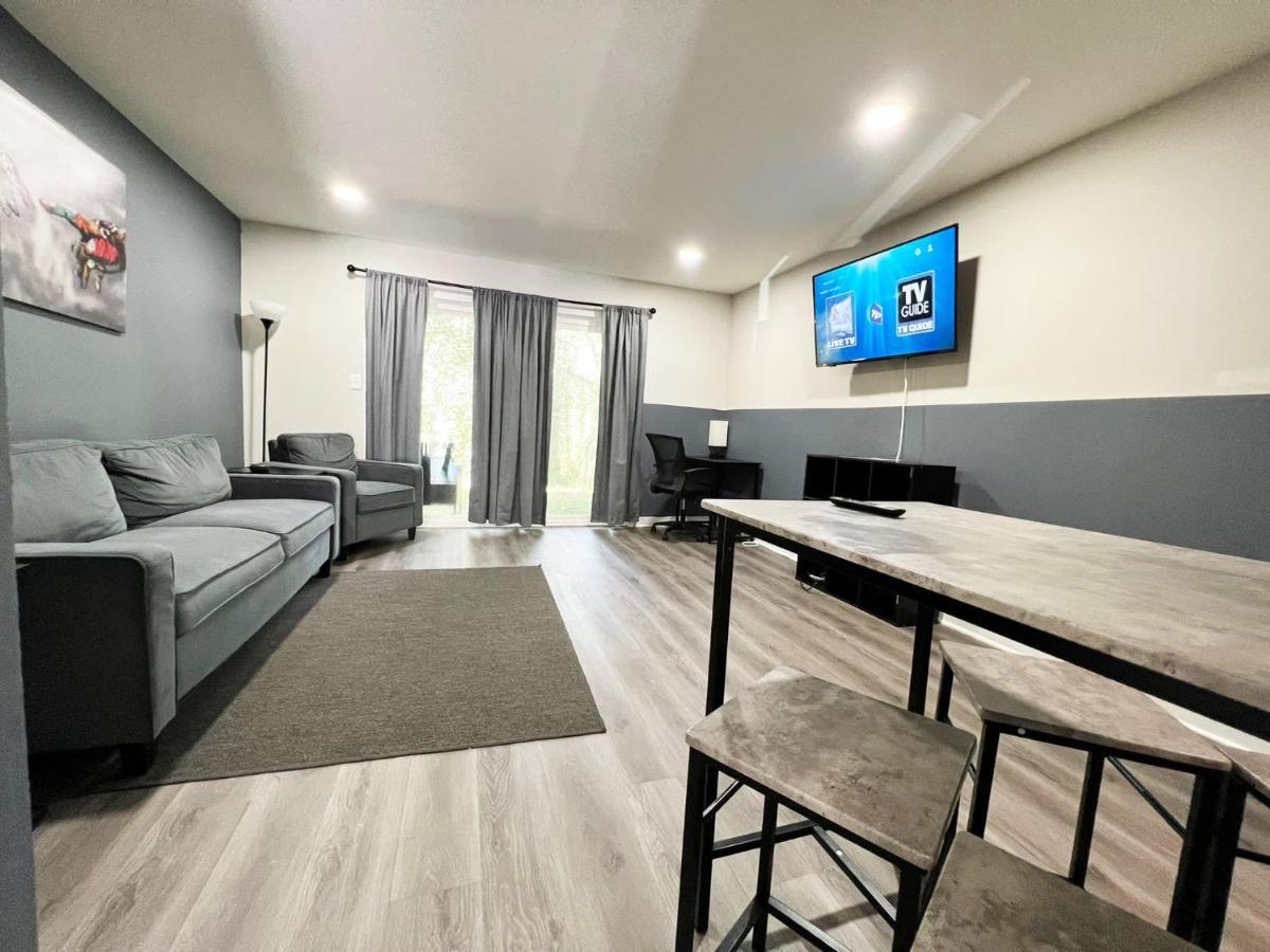 The Lux 28 Tvs Every Room Free Wifi Атланта Экстерьер фото
